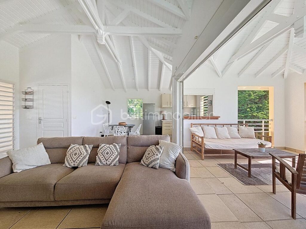 Villa T3 avec vue mer, piscine Saint François – 3 pièces – 2 chambres – 88 m²