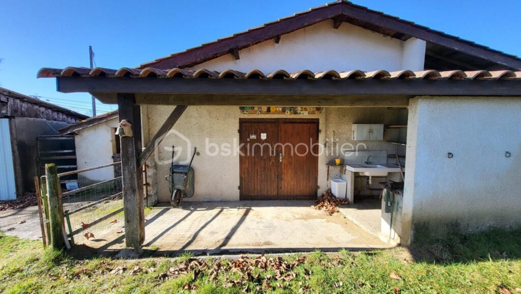 Maison t6 144 m2 avec terrain 6568 m2 – 6 pièces – 4 chambres – 144 m²