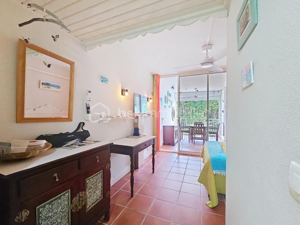 Studio Anse des Rochers vue mer et piscine – 1 pièce – 1 chambre – 33 m²