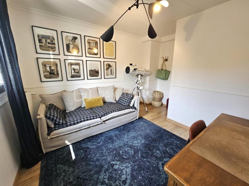 Mansart 7 pièces 216m² indépendant sous-sol DPE C – 7 pièces – 4 chambres – 151 m²