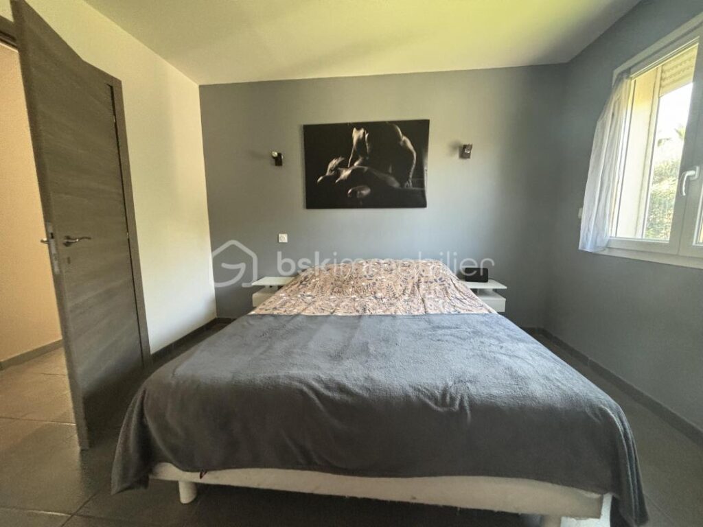 CAPISCOL – VILLA CONTEMPORAINE – 3 CHAMBRES – PISCINE – 4 pièces – 3 chambres – 130 m²