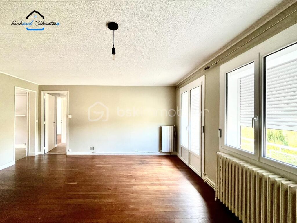 Immeuble de 245 m² avec vue imprenable sur le Château Fort de Sedan – 10 pièces – NR chambres – 250 m²