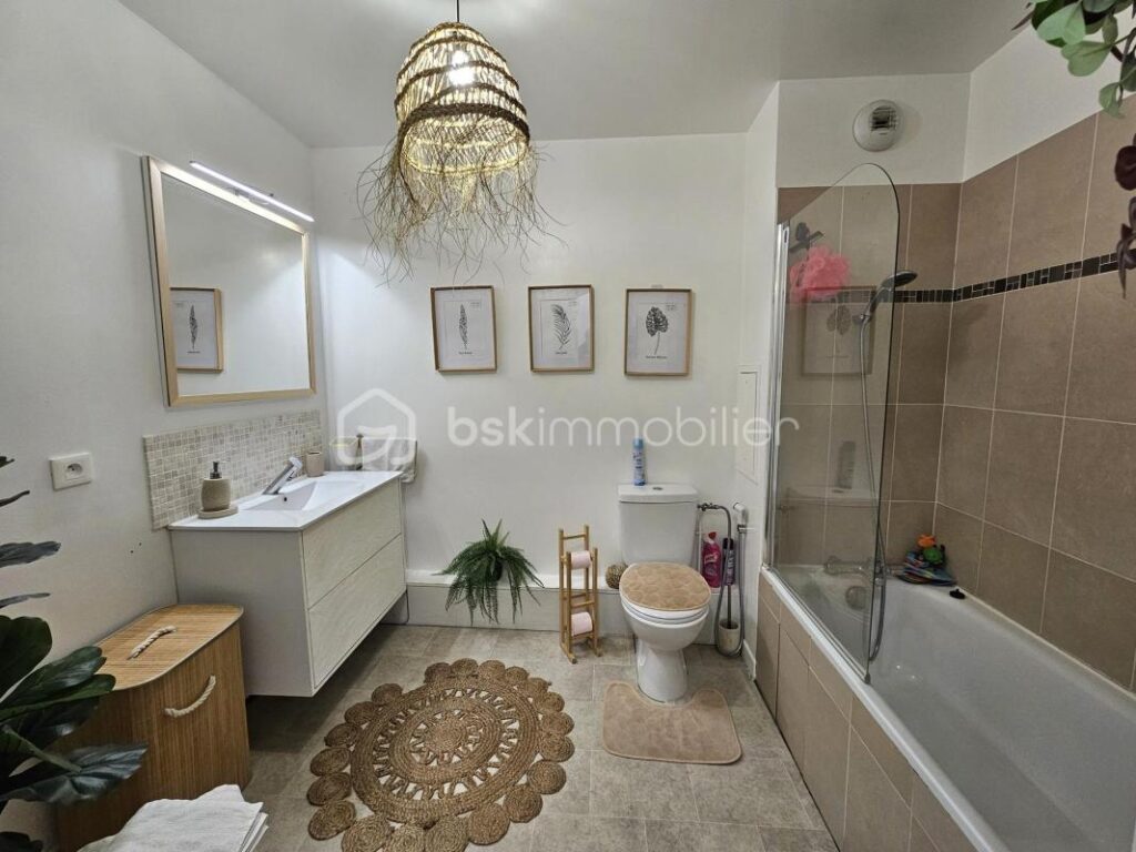 Appartement F2 44m² à 300m du RER DPE C balcon OUEST parking – 2 pièces – 1 chambre – 44 m²