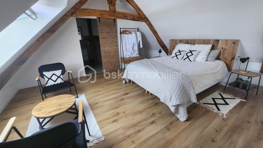 Maison Principale + Gîtes avec Spa et Piscine – 9 pièces – 4 chambres – 236 m²