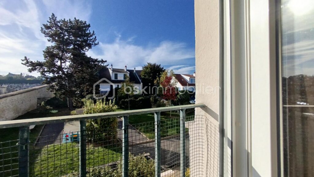 APPARTEMENT SUR POISSY FAMILIAL 4 PIECES 80M2 – 4 pièces – 3 chambres – 81 m²