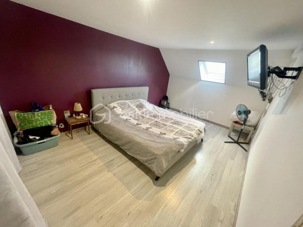 Propriété avec habitation et exploitation agricole – 3,8 ha de prairie – 7 pièces – 4 chambres – 178 m²