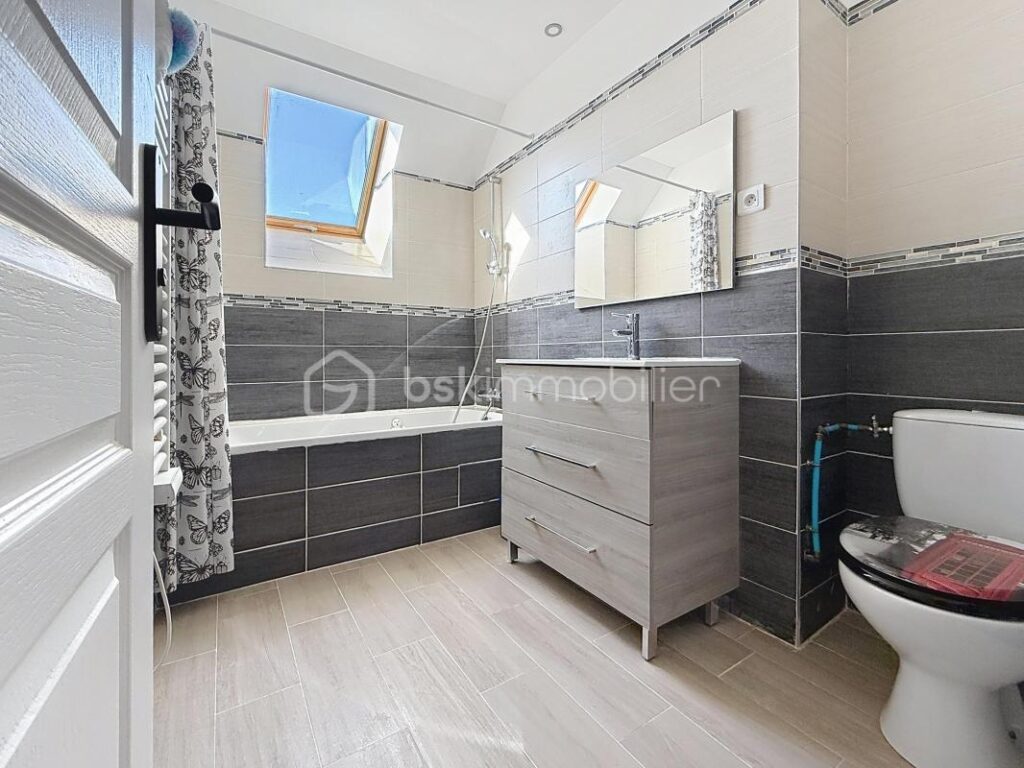 🏡 Maison traditionnelle 6 pièces – Meaux – 6 pièces – 4 chambres – 134 m²