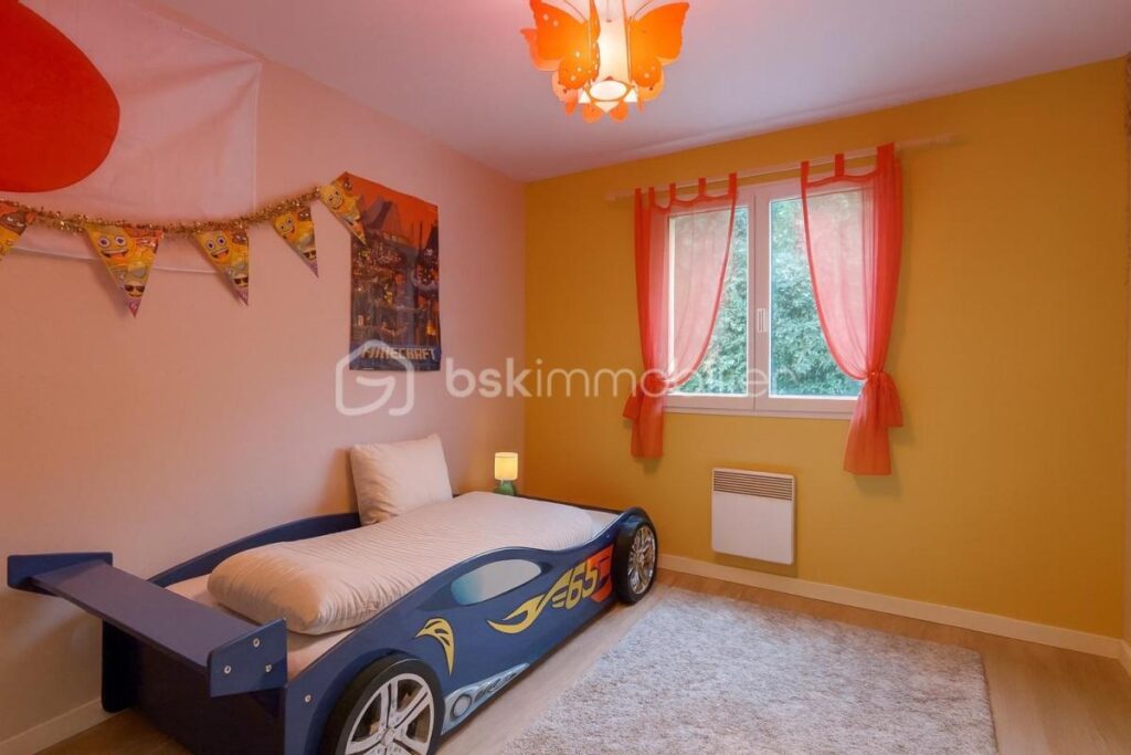 Maison de Type T6 de 157 m2 – 6 pièces – 4 chambres – 157 m²