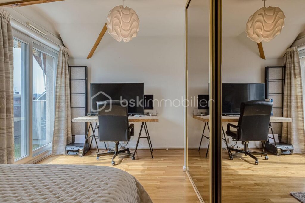 Duplex 5 pièces – Dernier étage – 5 pièces – 4 chambres – 132 m²