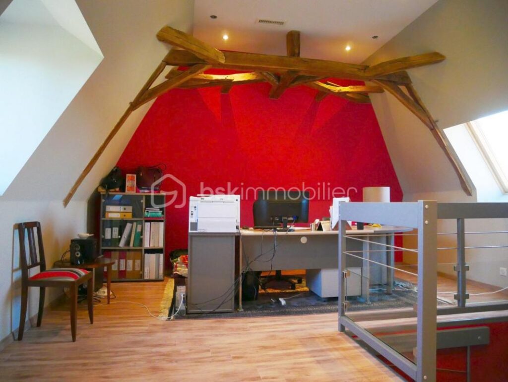 ANCIENNE FERME RÉNOVÉE – 7 pièces – 5 chambres – 316 m²