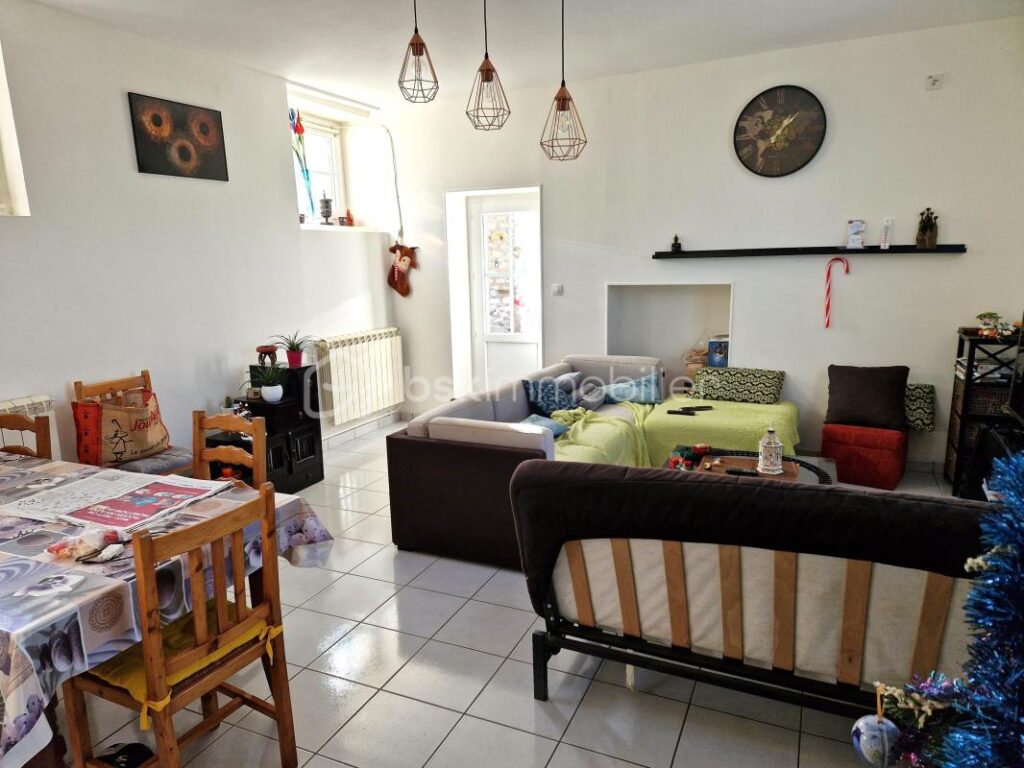 Très belle opportunité sur Colombiers et vue imprenable sur la vallée de l’envigne! – 8 pièces – 4 chambres – 230 m²