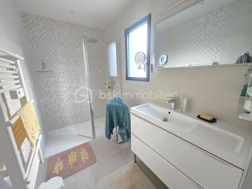 Magnifique Pavillon de plain pied de 131m² à Nevers – 5 pièces – 4 chambres – 130 m²