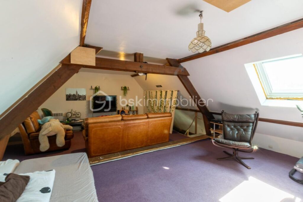 Maison bourgeoise – 8 pièces – 6 chambres – 230 m²