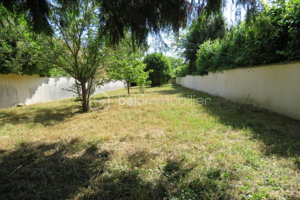 Maison d’architecte à CHARTRETTES de 195m² – 6 pièces – 4 chambres – 195 m²