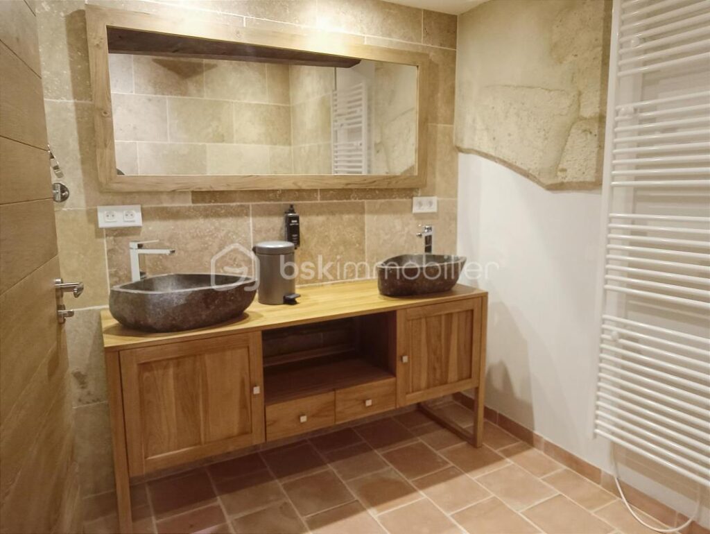 Domaine prestigieux pour événements et hébergement des invités dans un cadre enchanteur de 13 hectares ! – NR pièces – 13 chambres – 1307 m²