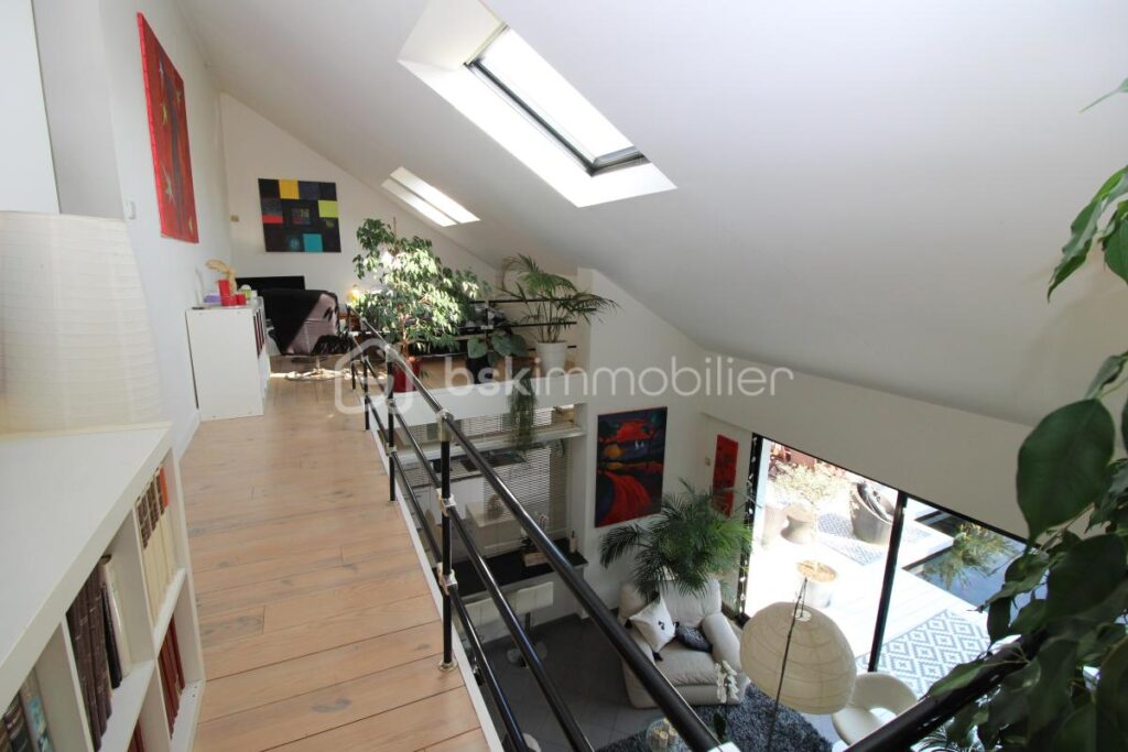 Maison 205 m2 5 ch – 7 pièces – 5 chambres – 205 m²