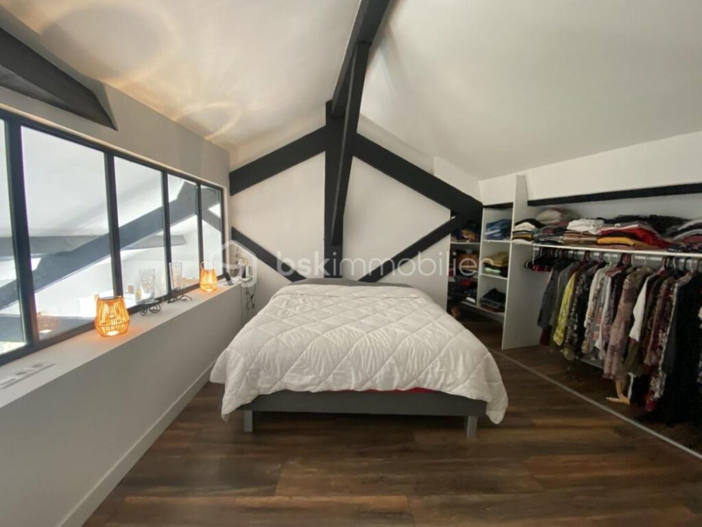 🏡 À vendre – Bel appartement 3 chambres de 100 m² à Belgentier – 4 pièces – 3 chambres – 101 m²