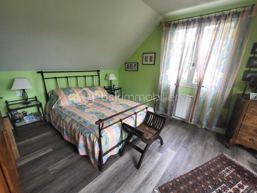 Maison au bord de l’eau ! – 4 pièces – 2 chambres – 130 m²