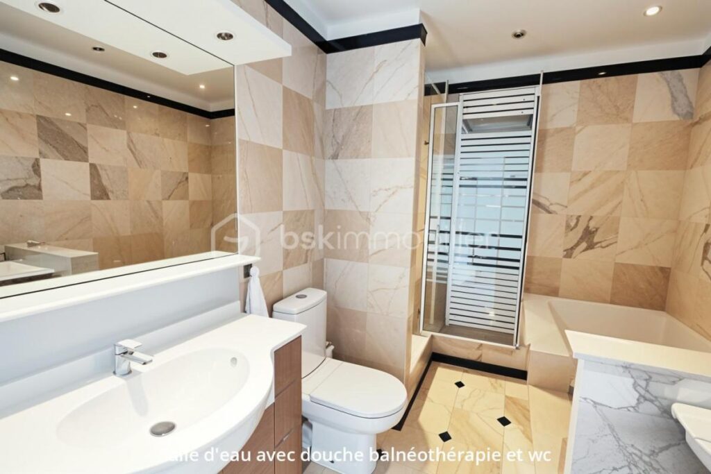 Paris 13ème spacieux 4 pièces calme, lumineux, sans vis à vis et en parfait état avec cave et parking – 4 pièces – 3 chambres – 88 m²