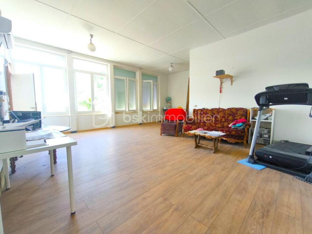 Charme et rentabilité : un bien, deux opportunités – 7 pièces – 4 chambres – 200 m²