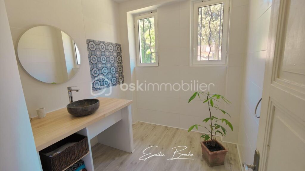 Maison bourgeoise – 10 pièces – 5 chambres – 190 m²