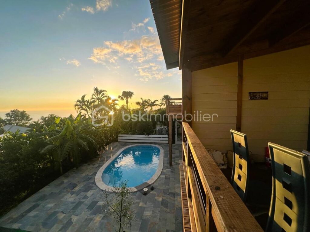 VILLA modulable à fort potentiel – Piton Saint-Leu – 8 pièces – 5 chambres – 185 m²