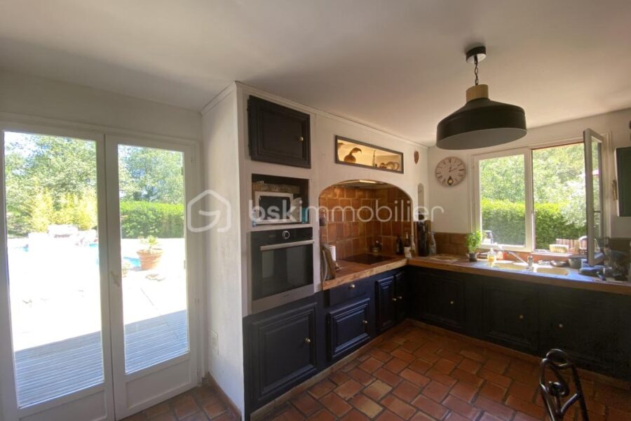 Maison à vendre à La roque d antheron — Vue nature — photo 12