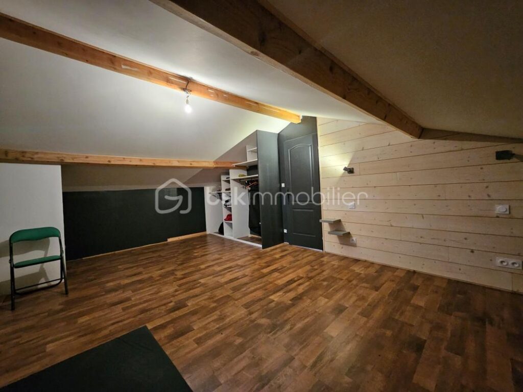 Maison de campagne – 5 pièces – 3 chambres – 150 m²