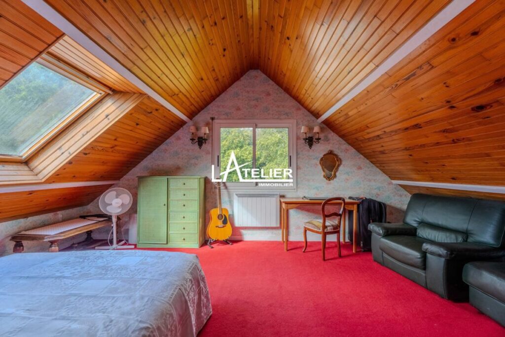 Sautron centre 70m2 pièce de vie, 6ch, vue dégagée sur Cens – 11 pièces – 6 chambres – 230 m²