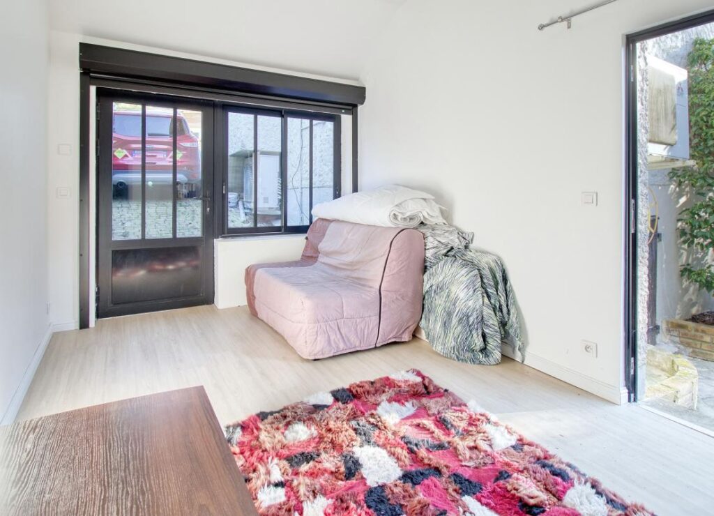 Grande maison avec dépendance – 5 pièces – 3 chambres – 120 m²