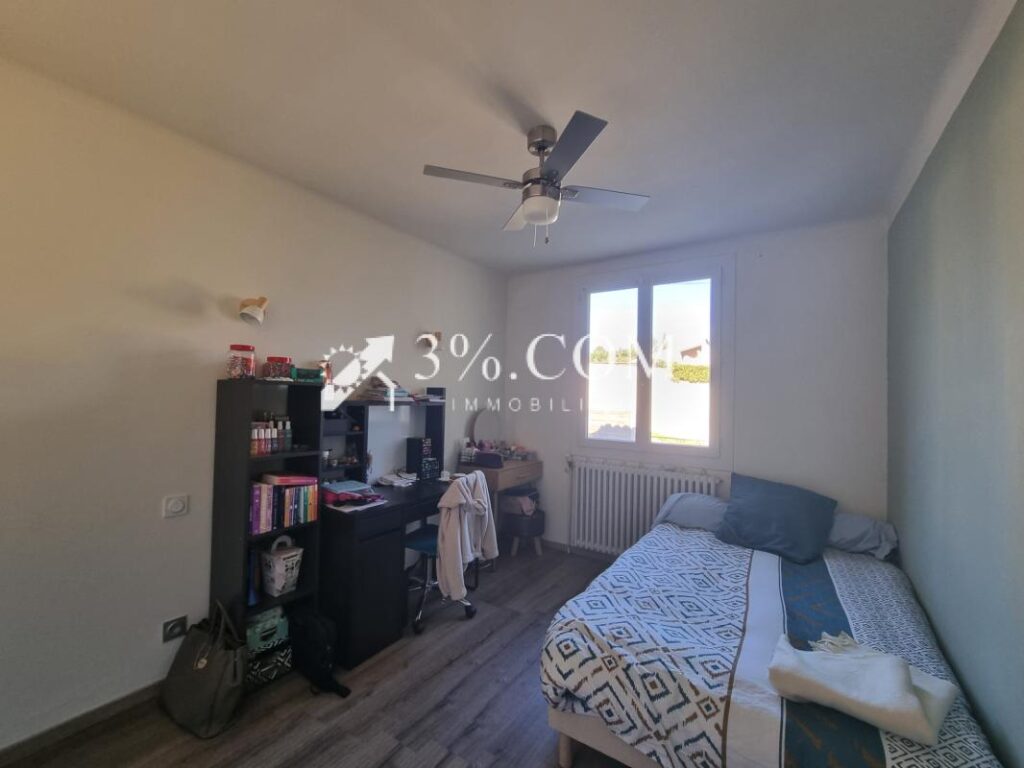 MAISON 119 m2 RENOVEE EN 2020 – 2 NIVEAUX – 3 CHAMBRES – TER – 6 pièces – 3 chambres – 119 m²