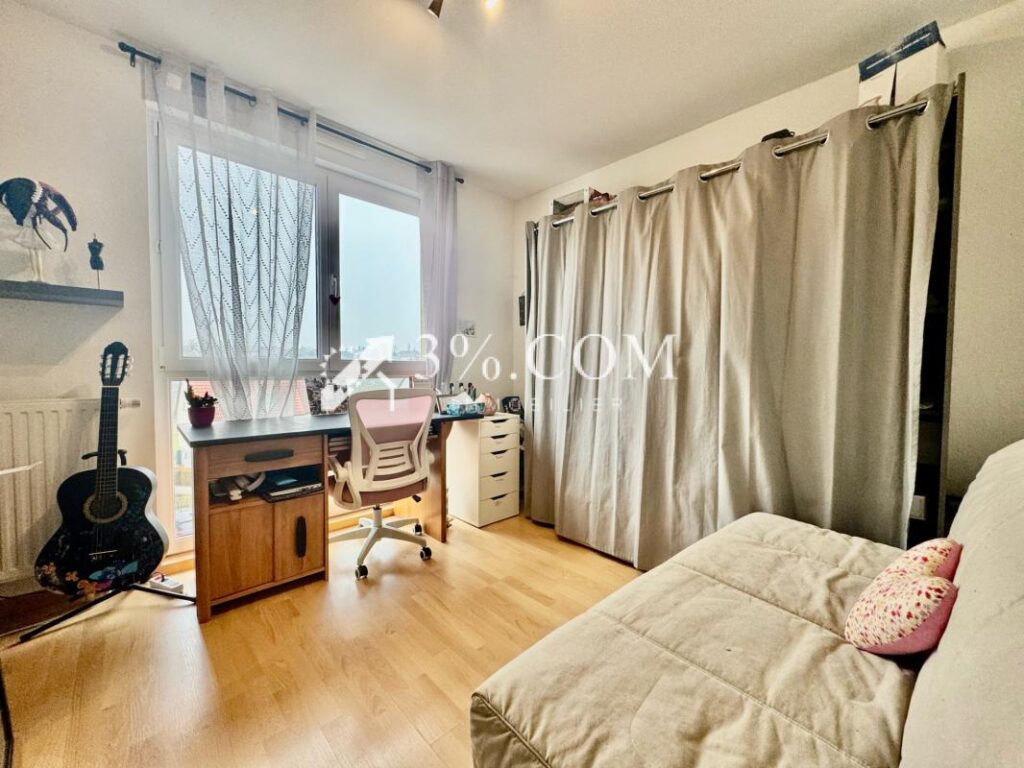 3%COM Beau F3 avec 2 balcons et double garage – 3 pièces – 2 chambres – 68 m²