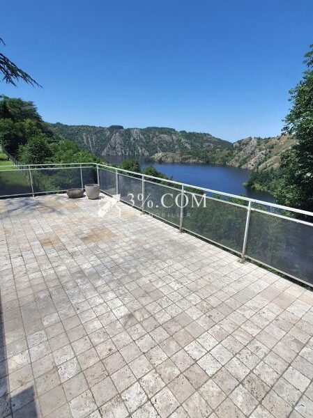 Maison à vendre à Saint victor sur loire