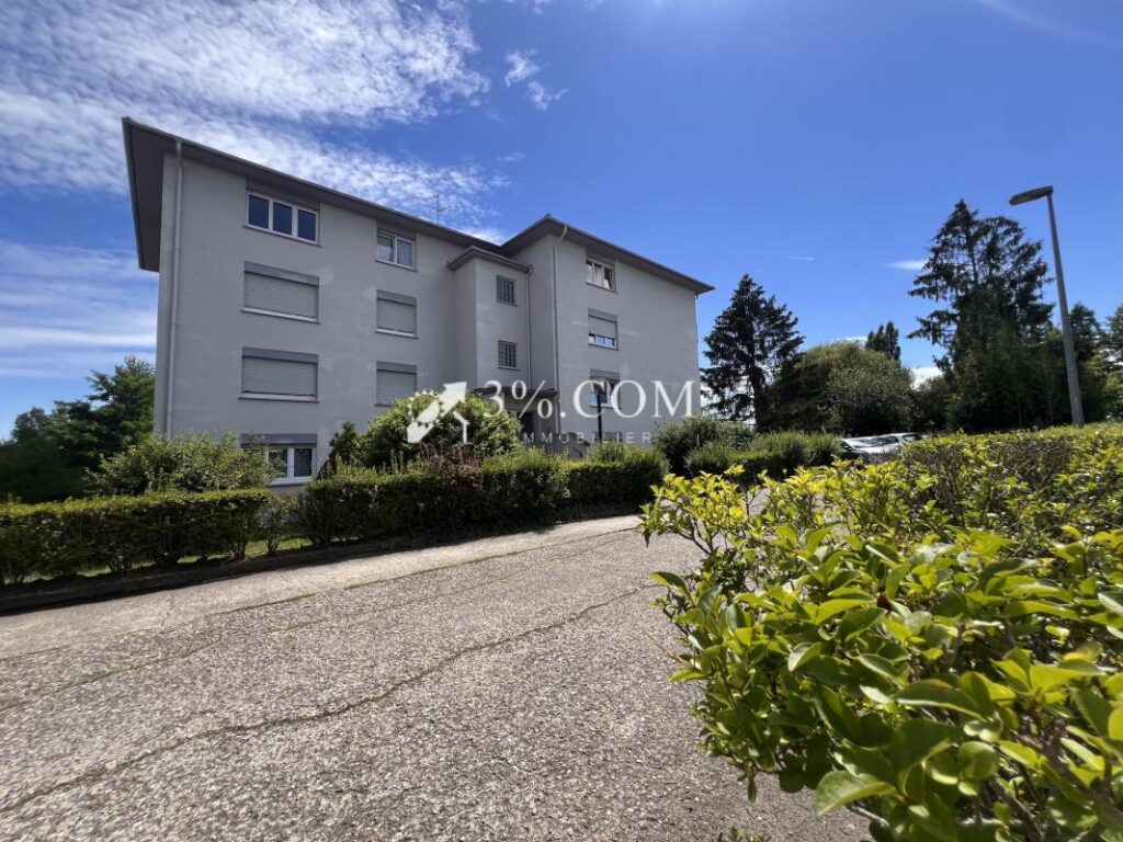 3%.COM Très bel appartement rénové au calme avec terrasse + – 2 pièces – 1 chambre – 59 m²