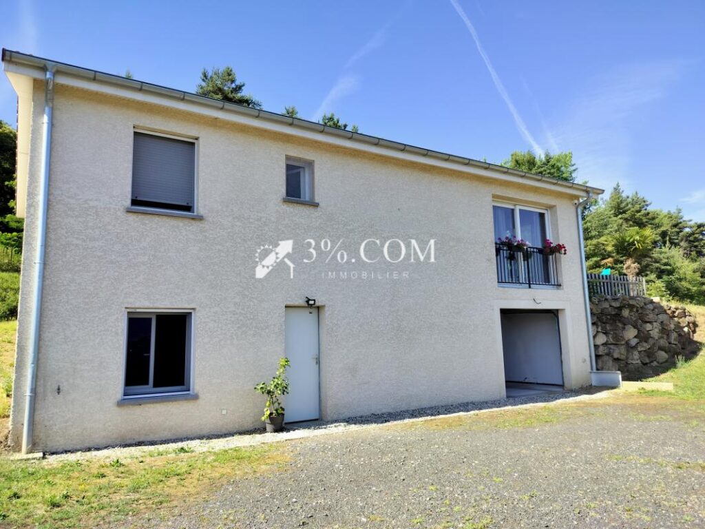 Villa avec vue dégagée de 90m2 – sous sol complet et parcell – 4 pièces – 2 chambres – 86 m²