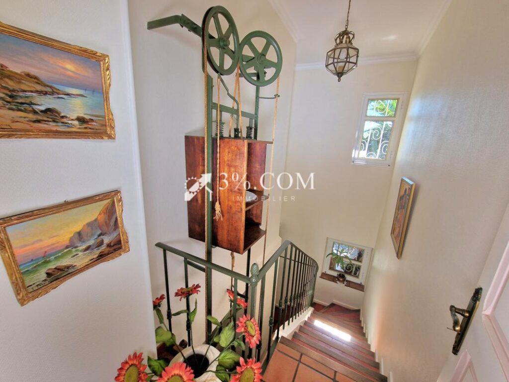 Villa Belle Epoque à Valescure – 6 pièces – 4 chambres – 160 m²