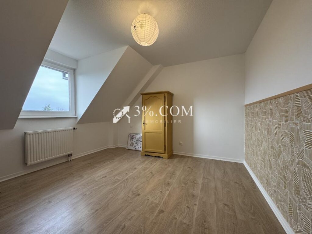 3%COM Jolie maison rénovée avec 4 chambres proximité Hochfel – 6 pièces – 4 chambres – 152 m²
