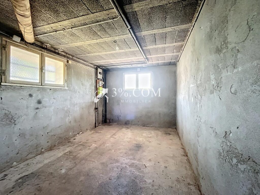 Maison de 104 m2 habitables avec garage proche collège – 5 pièces – 3 chambres – 104 m²