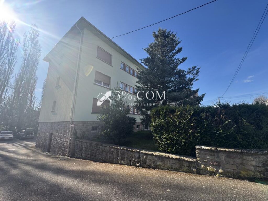 3%COM Bel appartement F3/F4 de 84m2 avec balcon, garage – 3 pièces – 2 chambres – 84 m²