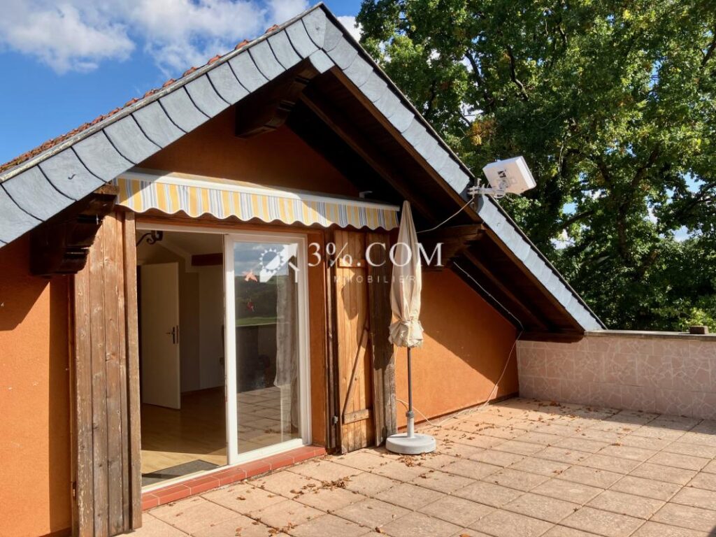 Maison avec grand terrain et dépendances – 7 pièces – 4 chambres – 142 m²