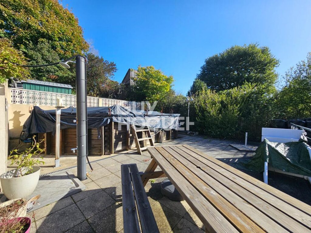 Maison atypique Mervent – 6 pièces – 4 chambres – 169 m²