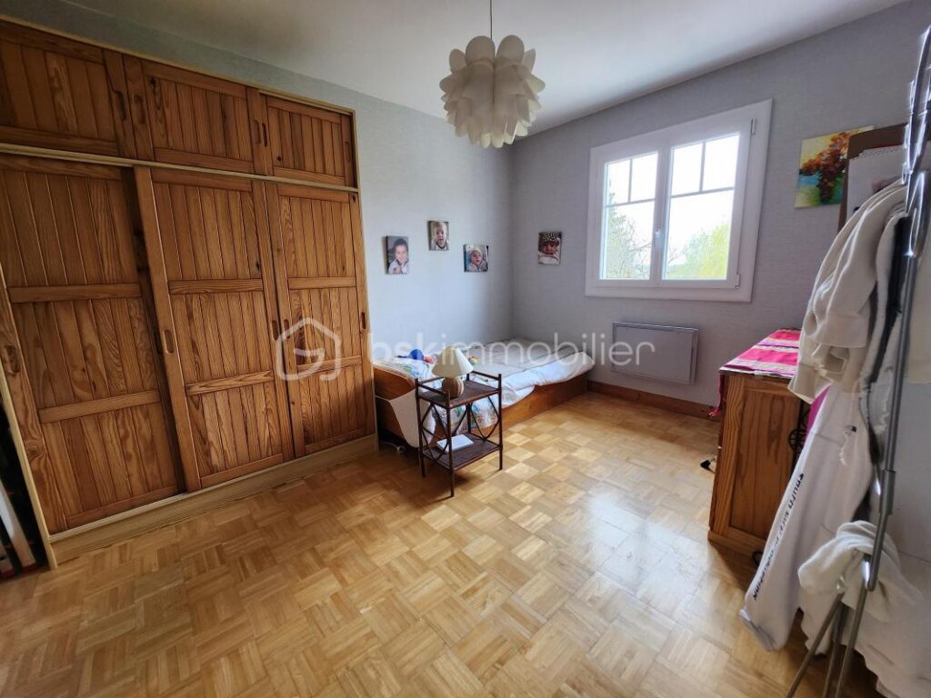 Magnifique Pavillon sur sous sol quartier Montapins à Nevers – 5 pièces – 4 chambres – 117 m²