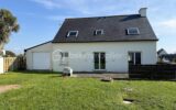 Portsall : vie de plain-pied à 150 mètres des plages – 7 pièces – 5 chambres – 141 m²