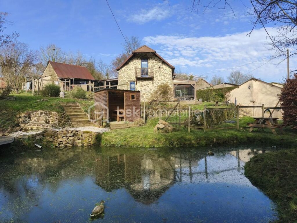 Maison en pierre – LALACELLE – 117 m2 – 5 pièces – 4 chambres – 117 m²