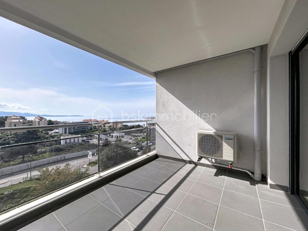 Ajaccio – T2 avec parking Résidence Genovese Vue mer – 2 pièces – 1 chambre – 44 m²