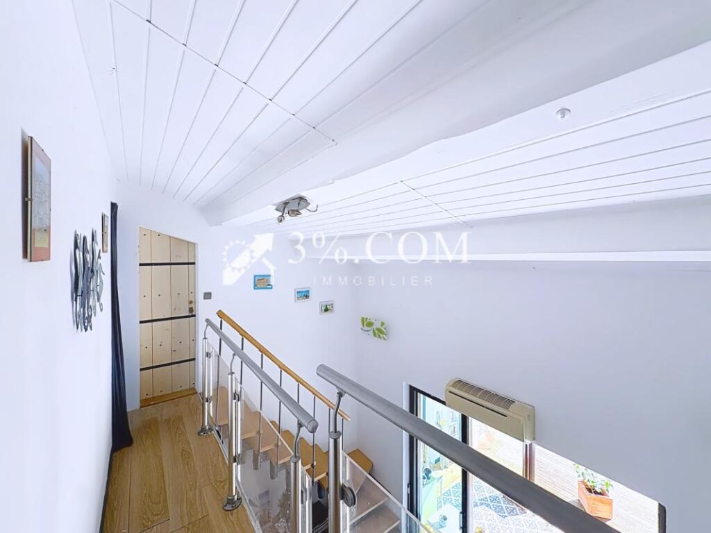 Coup de coeur à Bages : maison avec vue exceptionnelle sur l’ – 7 pièces – 3 chambres – 139 m²