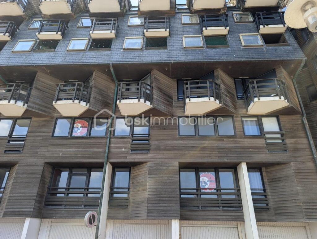 Superbe duplex à la Marina, vue mer et sur Casino de Trouville – 5 pièces – 3 chambres – 117 m²