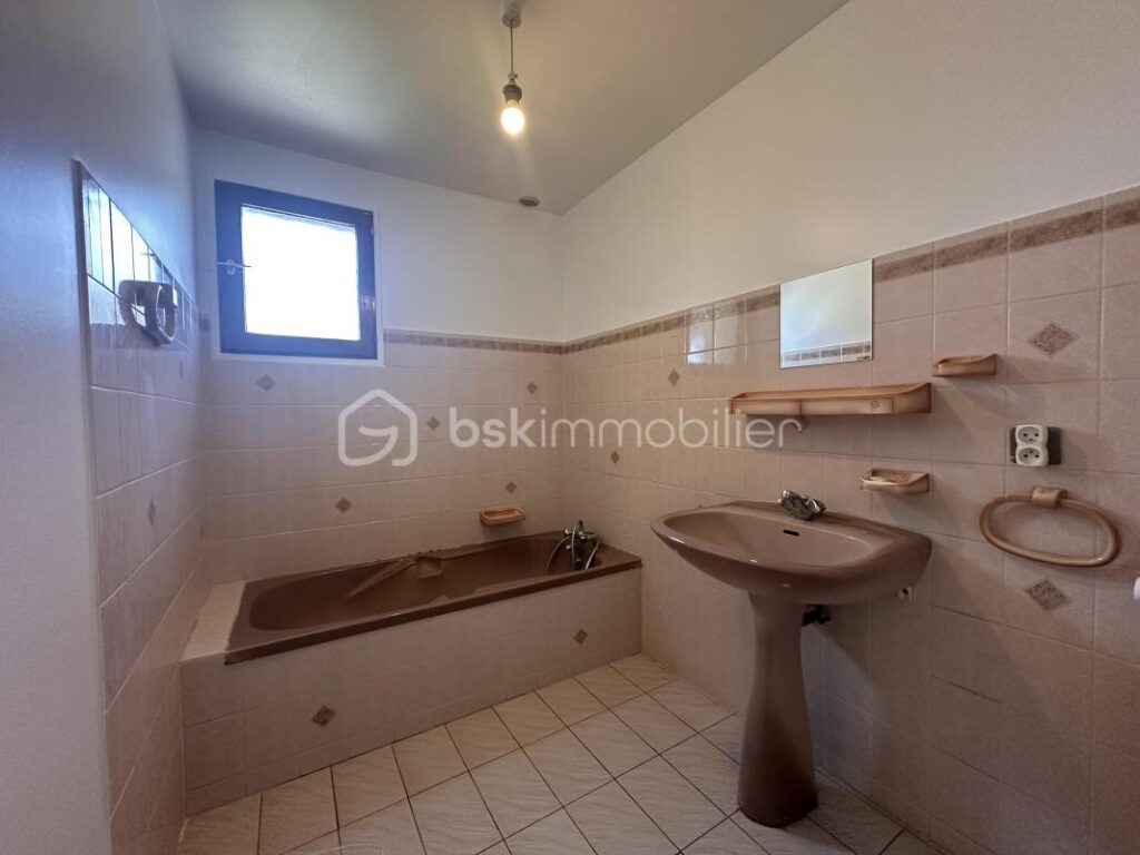 Maison de 110m² – 6 pièces – 4 chambres – 110 m²