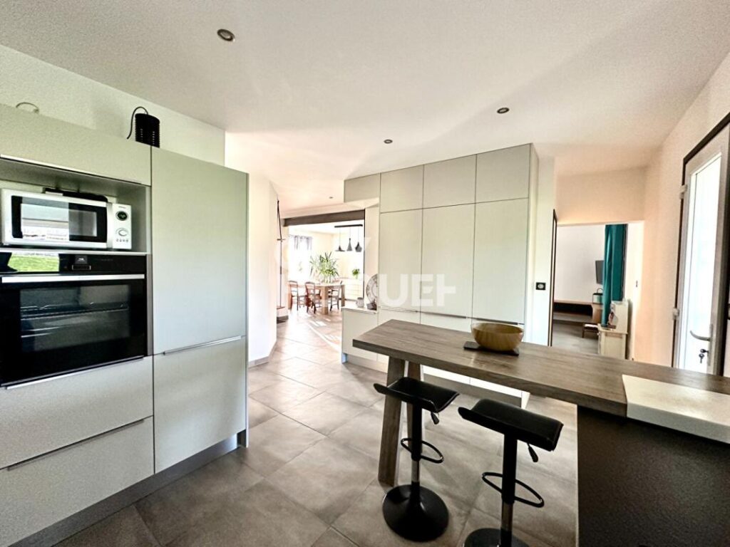 Maison à Pissotte – 5 pièces – 3 chambres – 129 m²