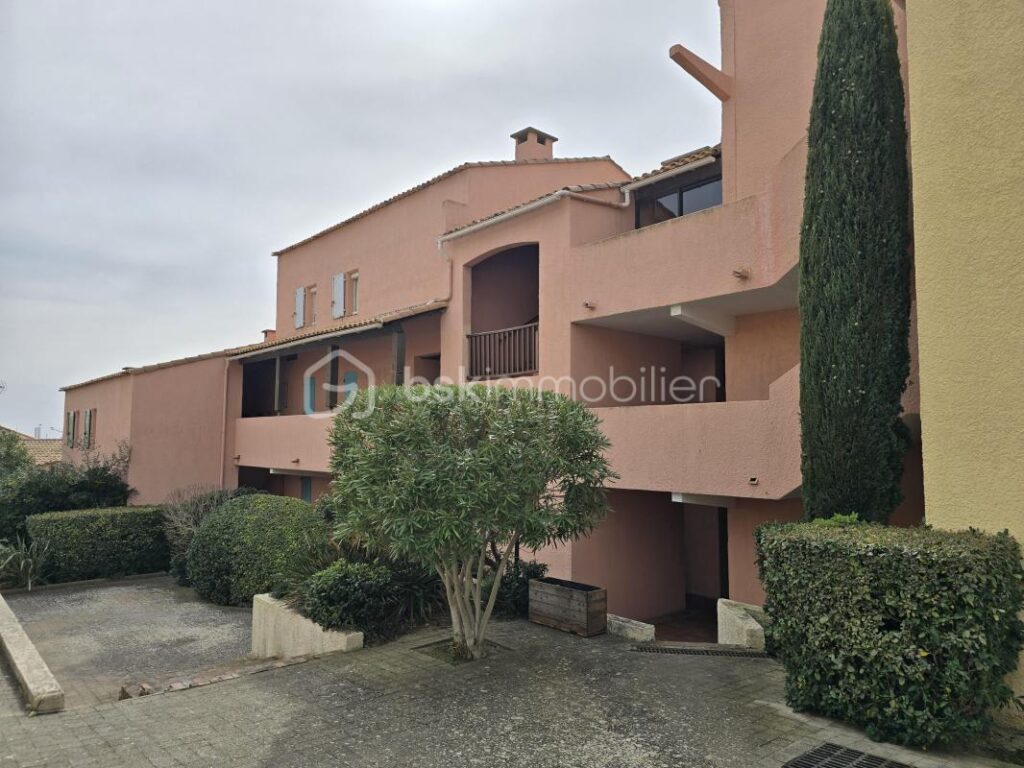 Studio 28m² – Sausset-les-Pins – Proche mer, port et commodités – 1 pièce – 1 chambre – 27 m²